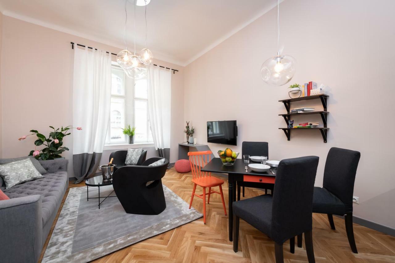 Garden Suites Residence By Tkc Prague Extérieur photo